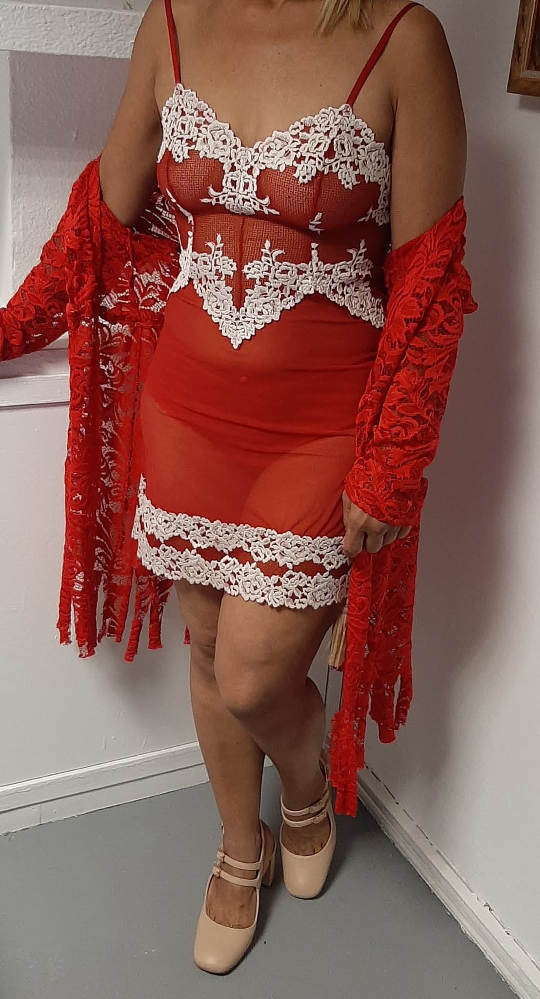 Madurita sensual juguetona ardiente caliente en la cama compruébalo📞