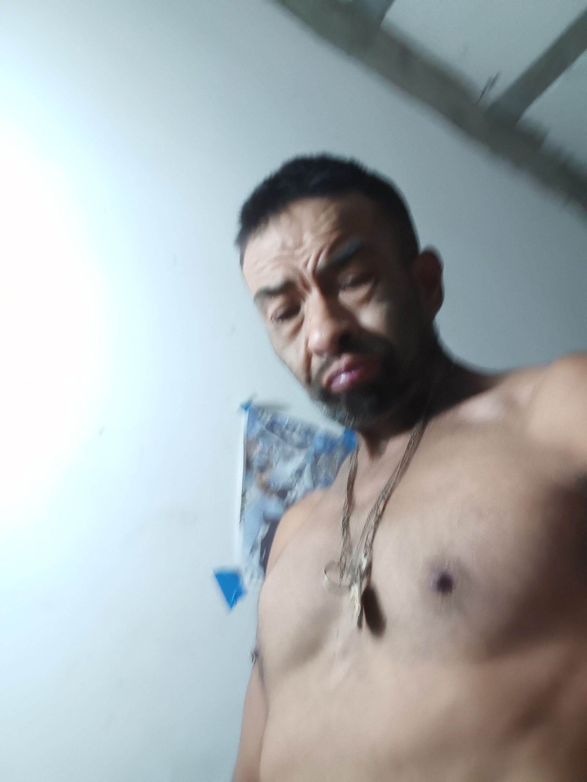 Listo para complacer alas mujeres contactame y te