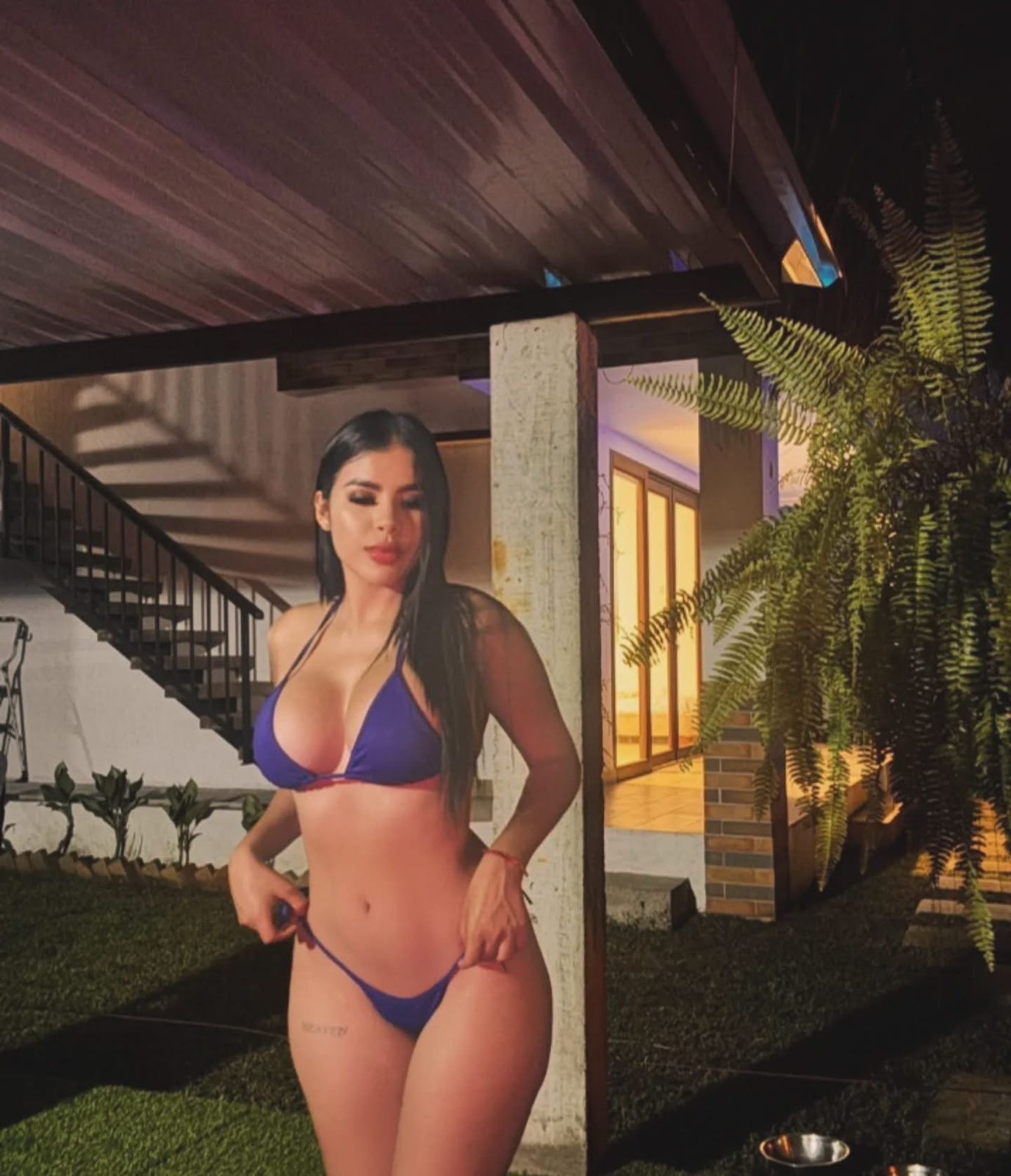 SEXY JOVENCITA MUY TRAVIESA EN PUERTO DEL CARMEN