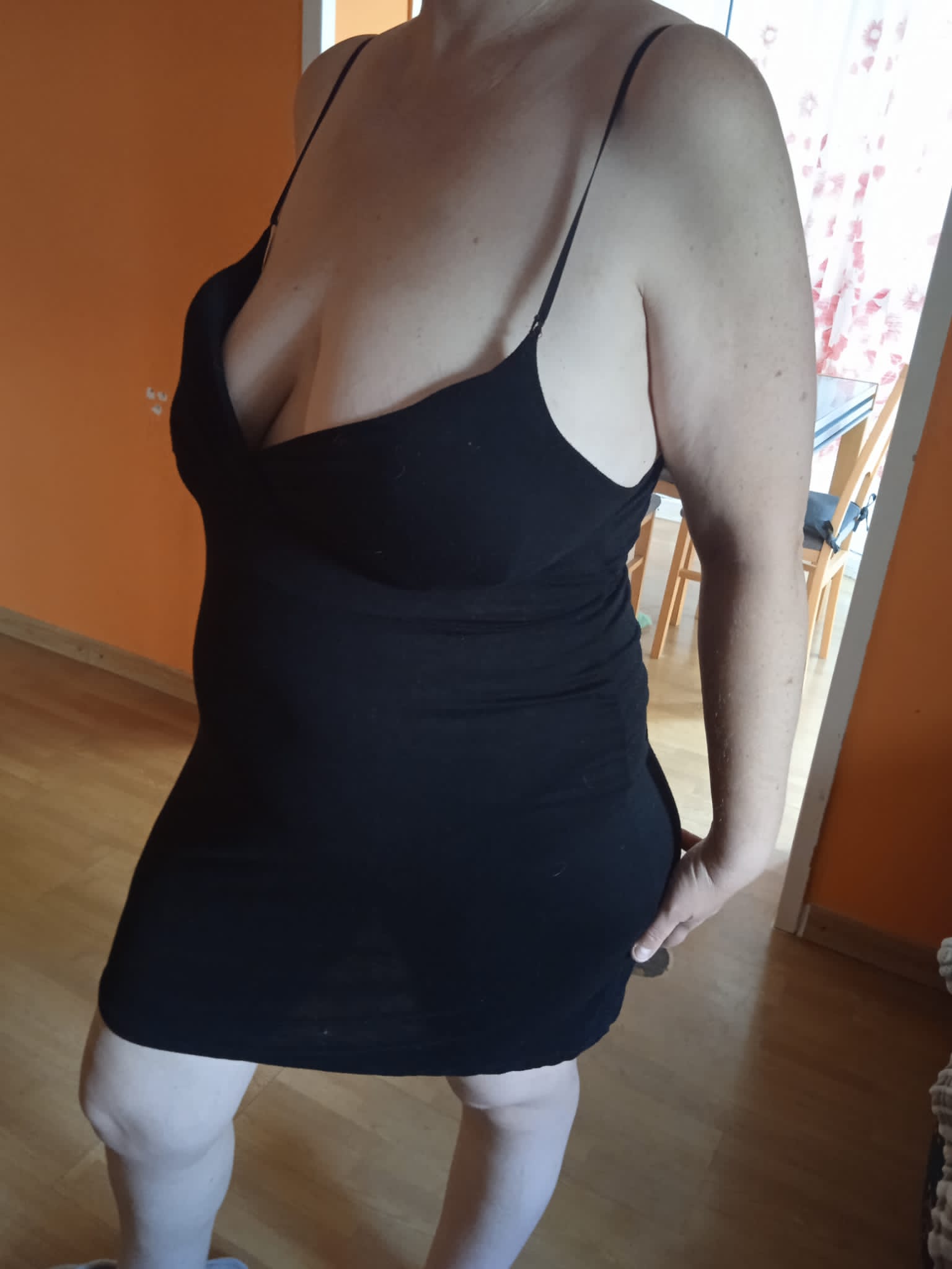 Sara madura sexy