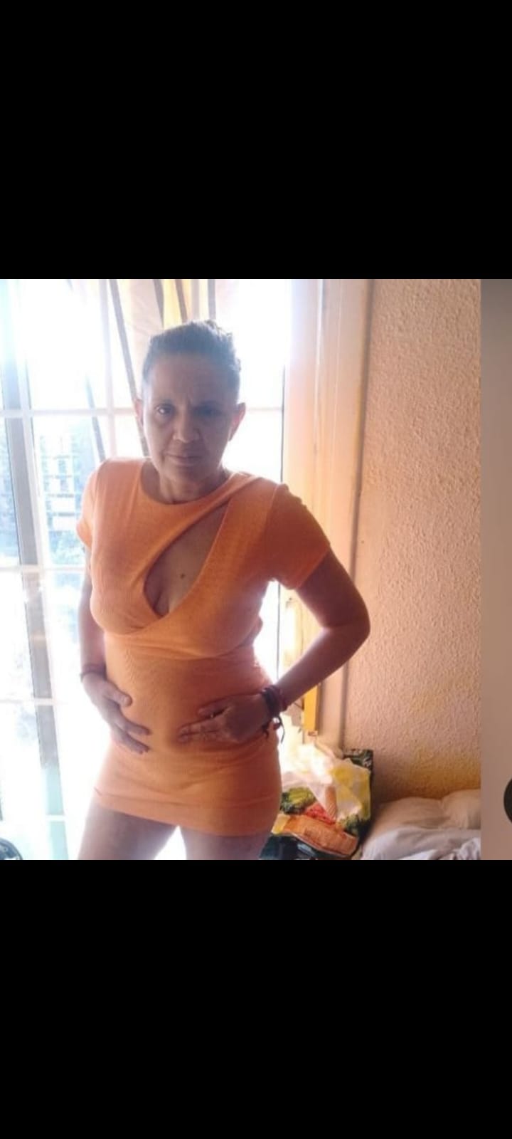 Luna tu catalana dulce y sensual