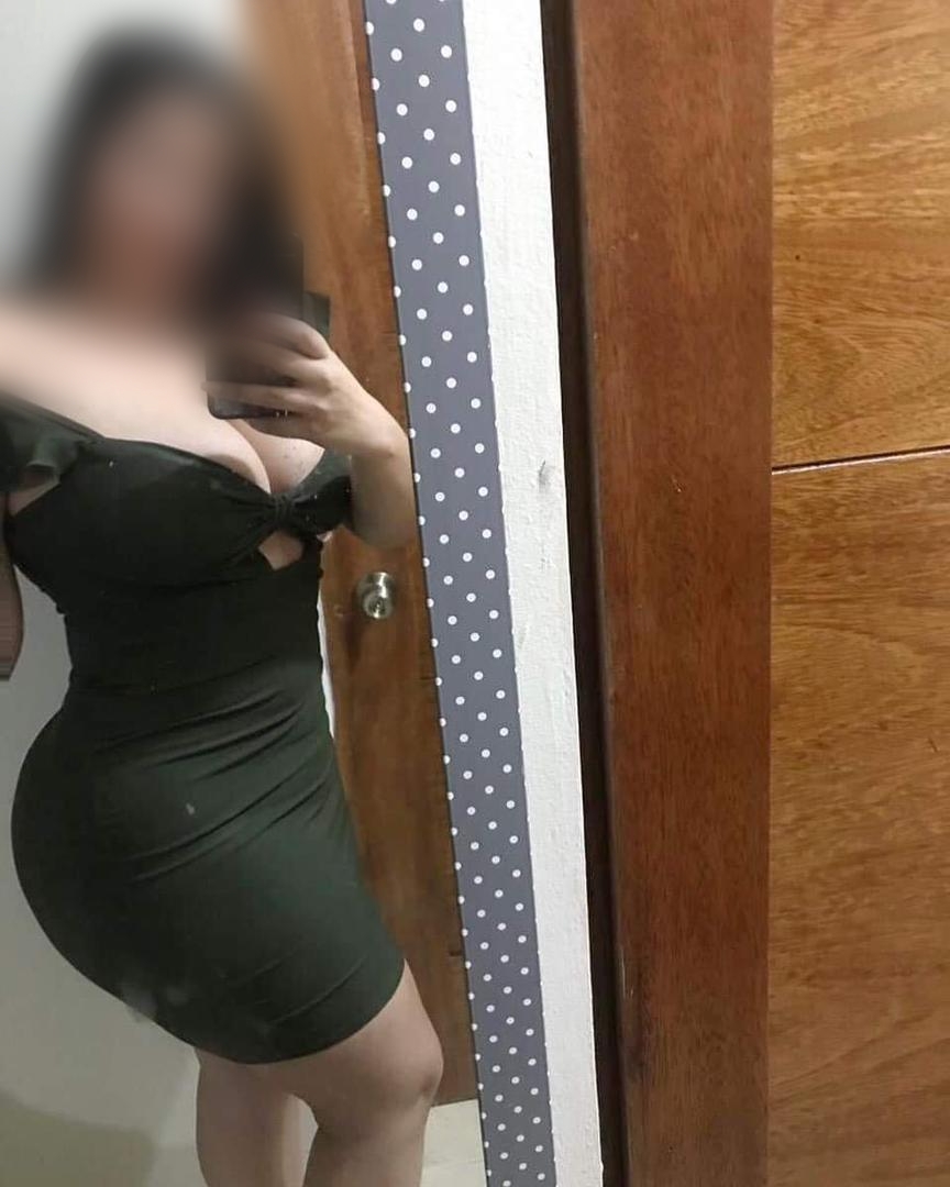 AVRIL DISPUESTA A DEJARTE MUY RELAJADO LLAMAME 📲
