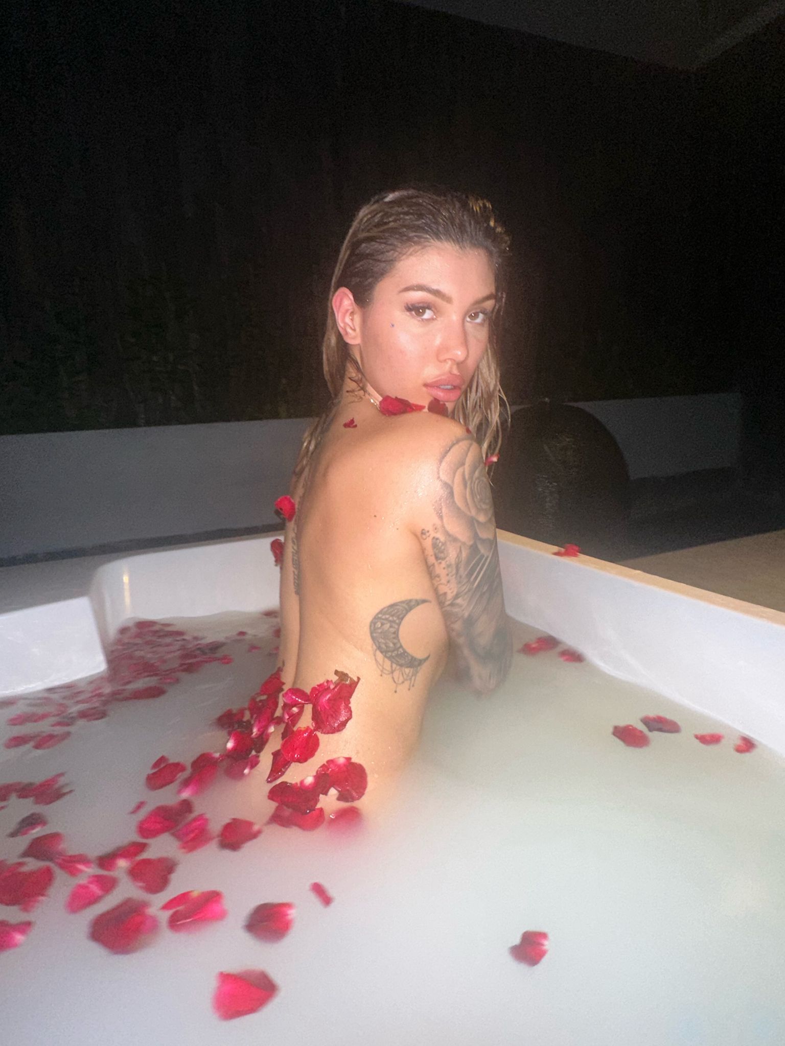 joven sexy para hacer travesuras en BENALMADENA