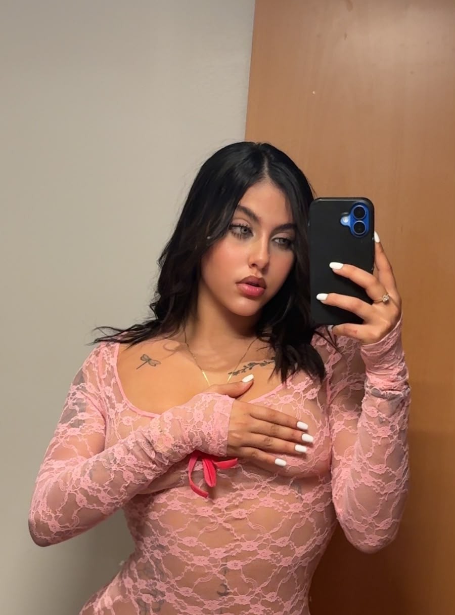 ANTONELLA ATREVIDA 🔥SENSUAL💦 EN SITGES