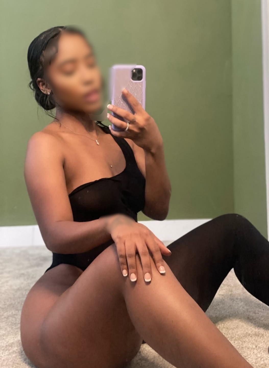 CHICA NUEVA Y JOVEN EN VALDEPEÑAS