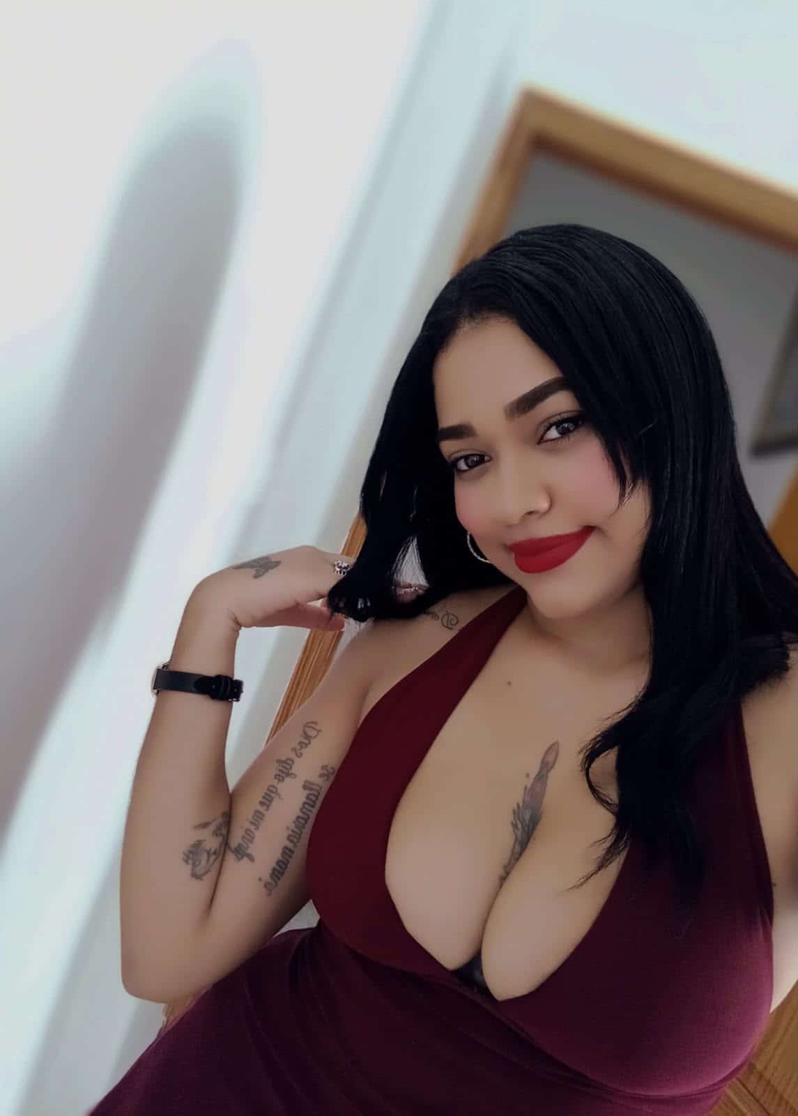 JOVENCITA CARIÑOSA COMPLETA NUEVA EN PETRER