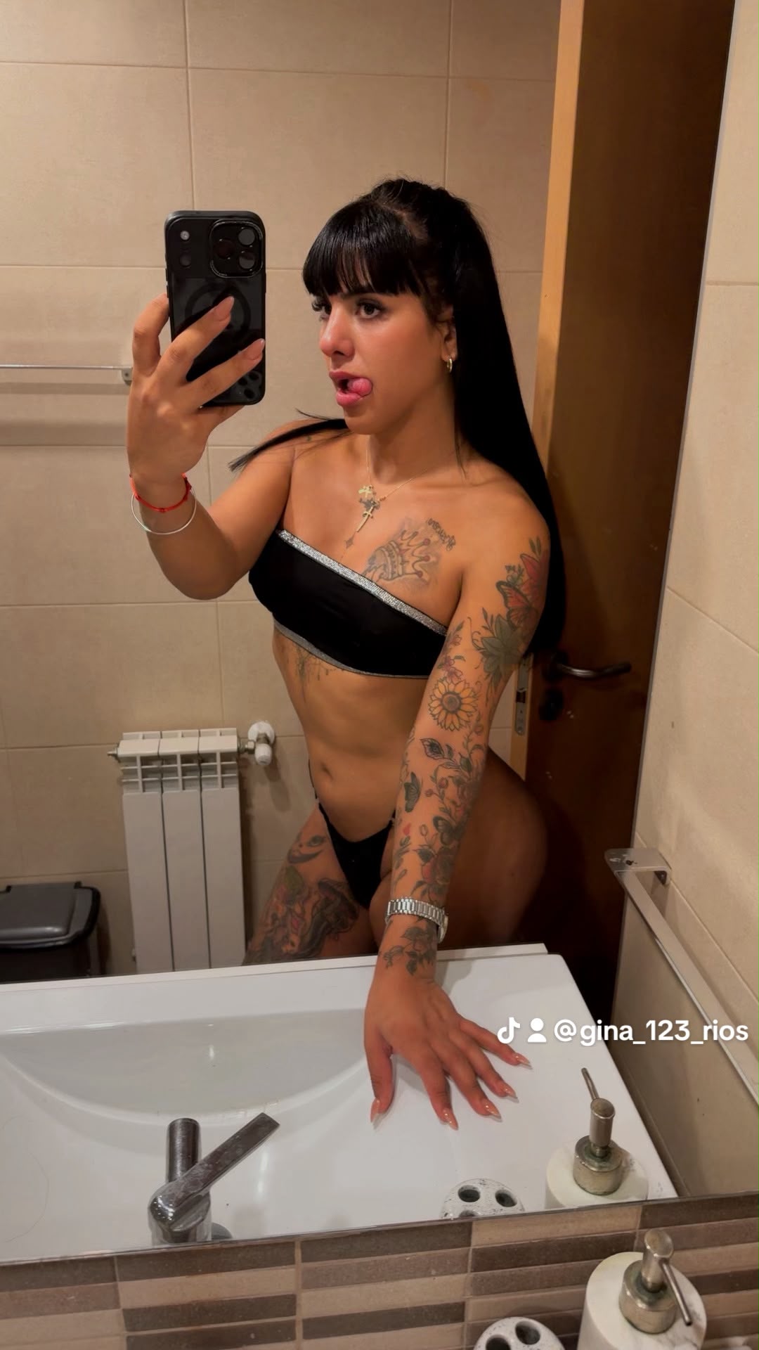 VALENTINA PRECIOSA TRANS JOVENCITA PARA TI