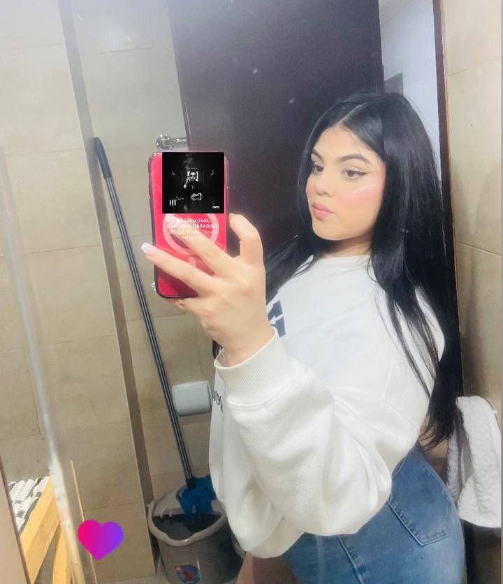 JOVENCITA CACHONDA NUEVA EN ELDA