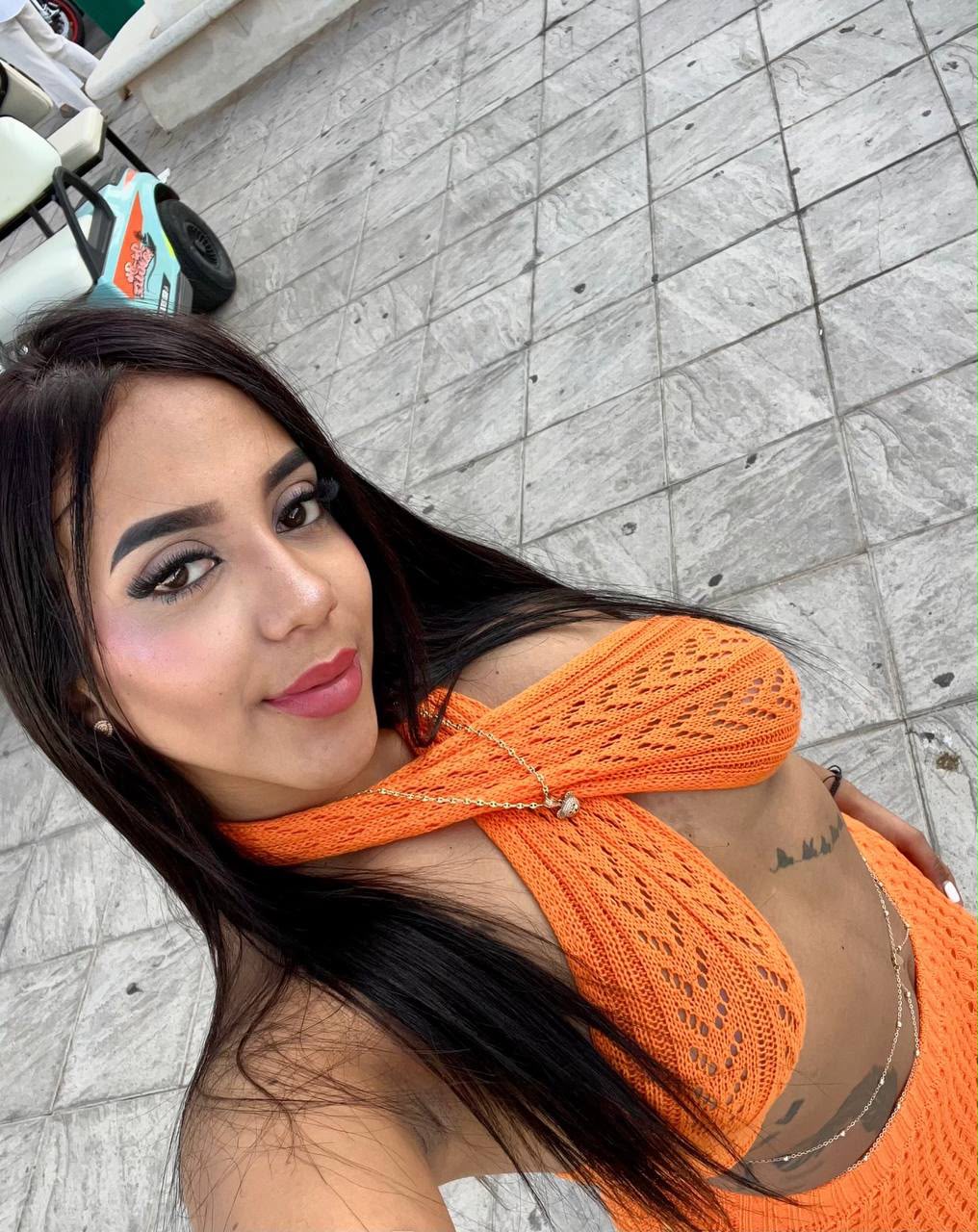 LATINA GUAPA Y CALIENTE NUEVA EN ORIHUELA! 24H