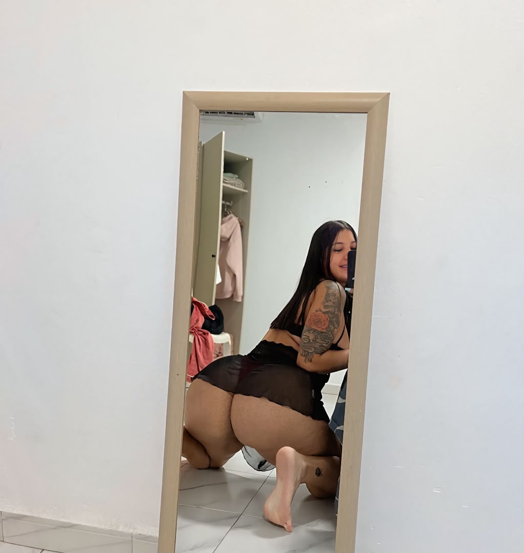 MADISON EN BORMUJOS ATREVIDA 🔥TE ESPERO
