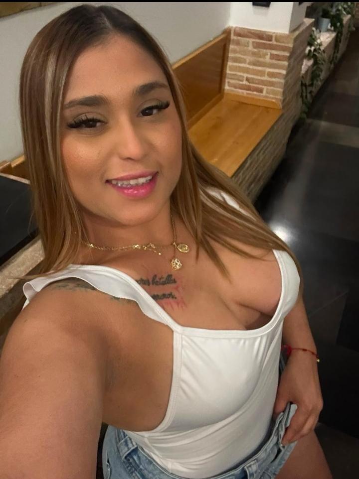 Valeria, latina caliente y juguetona en PAMPLONA