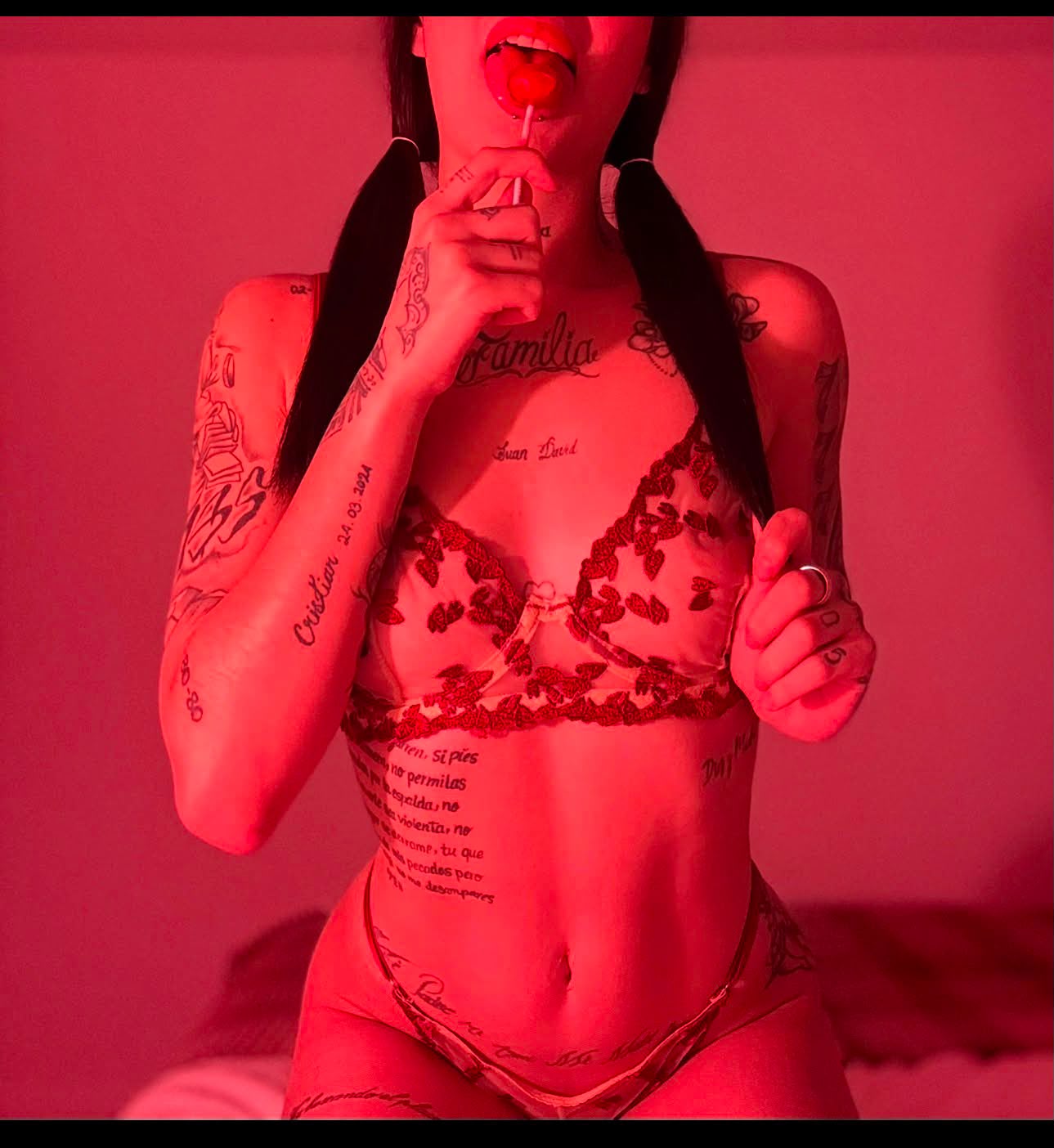 LUCIANA MUY ATREVIDA 🔥💦 EN PARLA MADRID